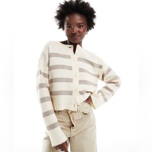 ASOS Design Crew Neck Cardigan Sweater Size: XS